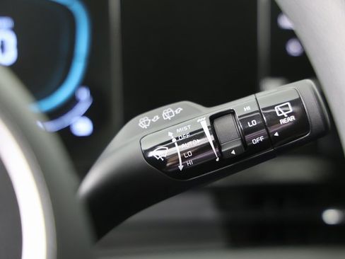 New 2025 Kia Sportage LX image 21