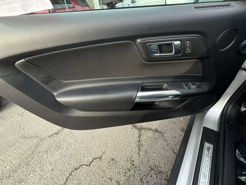 Used 2018 Ford Mustang GT w/ Equipment Group 301A image 15