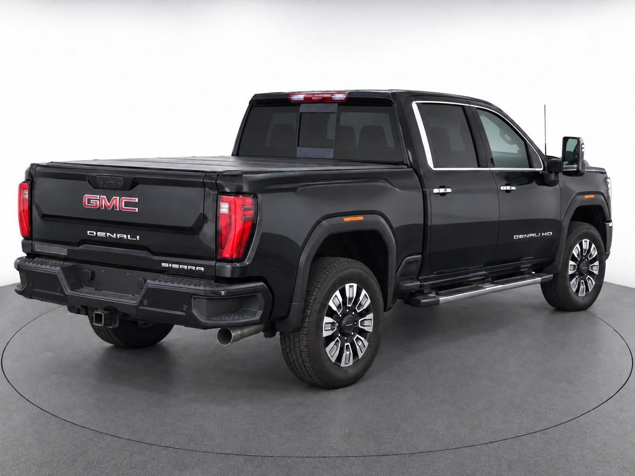 Used 2025 GMC Sierra 3500 Denali w/ Denali Reserve Package AWD/4WD image 4