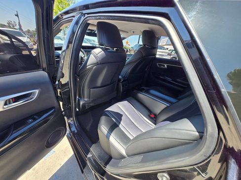 Used 2018 Toyota Mirai FWD image 25