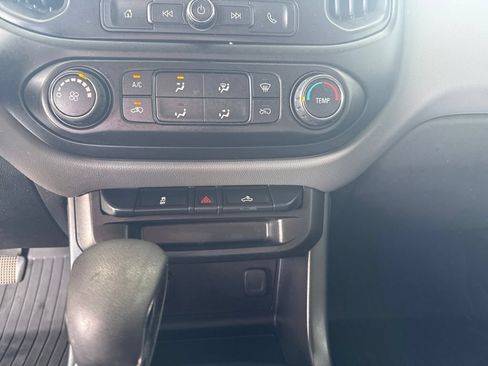 Used 2022 Chevrolet Colorado W/T w/ Custom Special Edition RWD image 13
