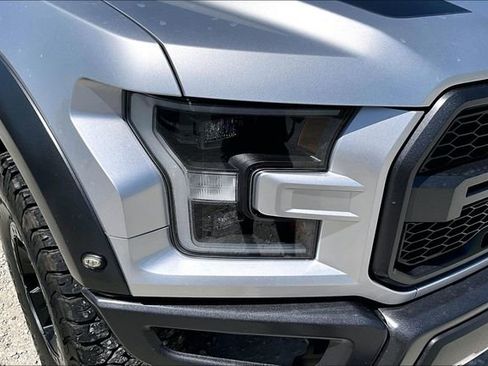 Used 2018 Ford F150 Raptor w/ Equipment Group 802A Luxury AWD/4WD image 28