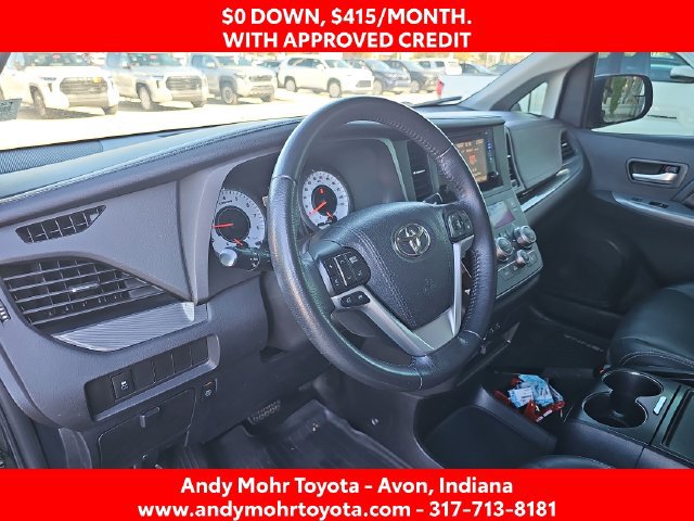 Used 2017 Toyota Sienna SE FWD image 9