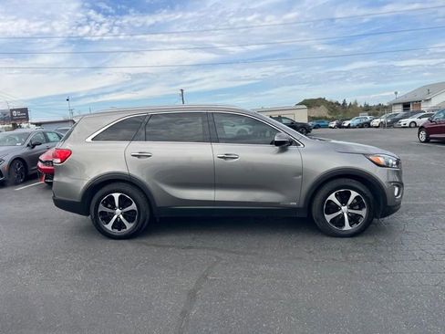 Used 2016 Kia Sorento EX w/ EX Premium Package AWD/4WD image 8