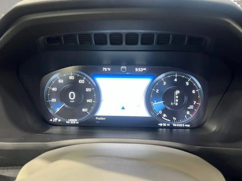 Used 2020 Volvo XC90 T5 Momentum AWD/4WD image 16