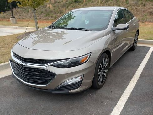 Used 2024 Chevrolet Malibu RS FWD image 2