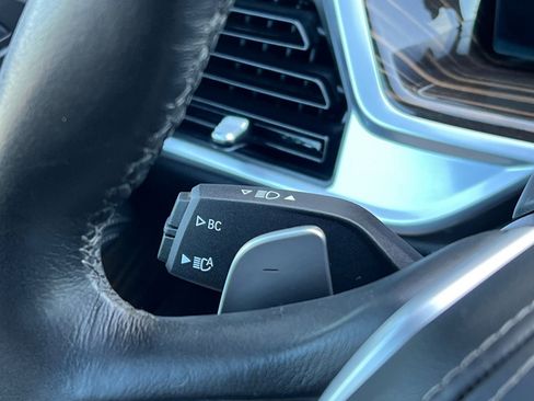 Used 2025 BMW X7 xDrive40i w/ Climate Comfort Package image 36