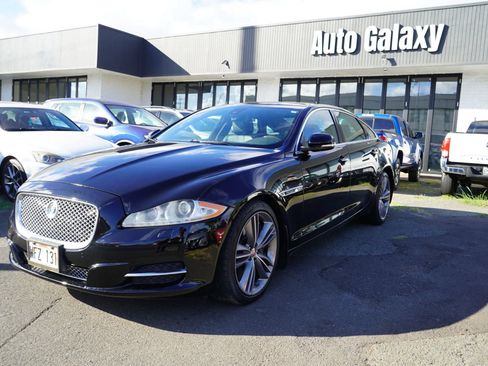 Used 2011 Jaguar XJ L Supersport RWD image 4