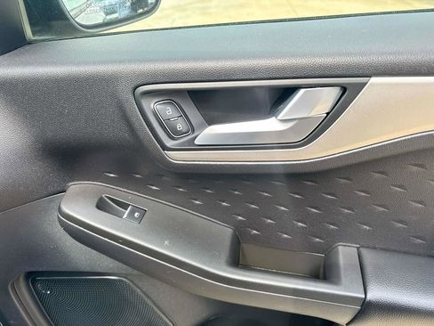 Used 2020 Ford Escape SEL FWD image 15