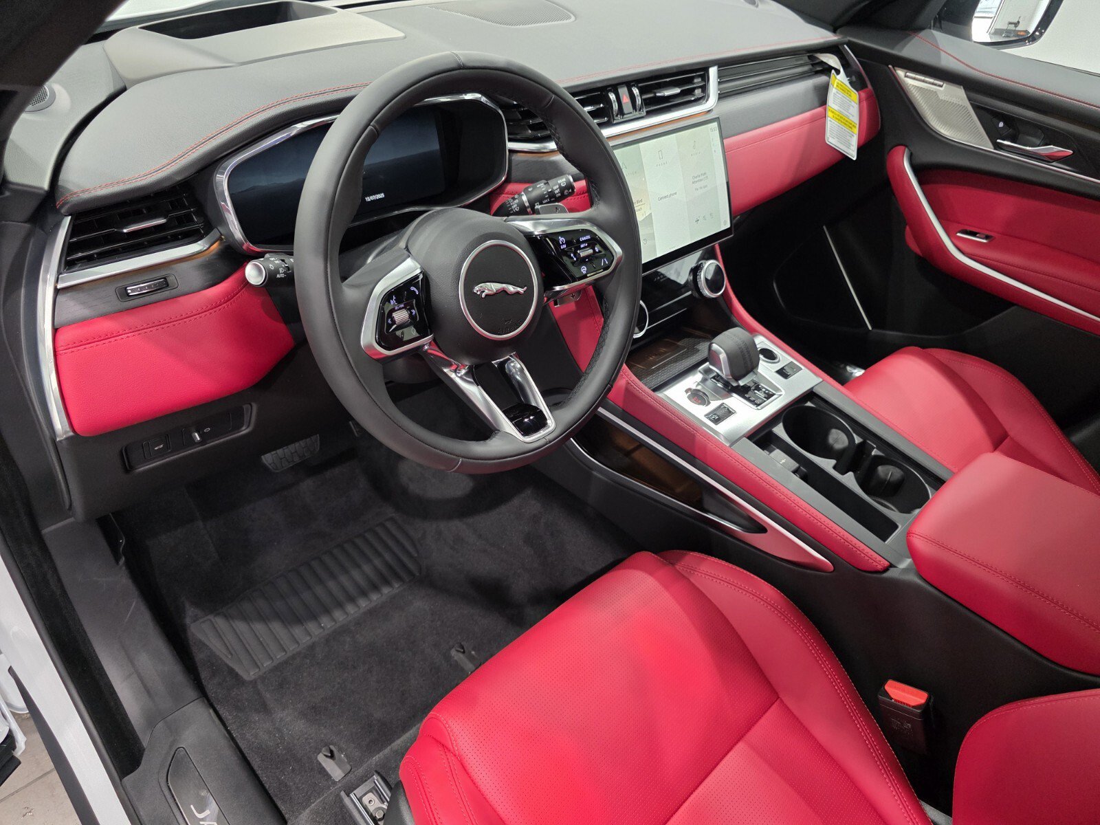 New 2026 Jaguar F-PACE R-Dynamic S AWD/4WD image 7
