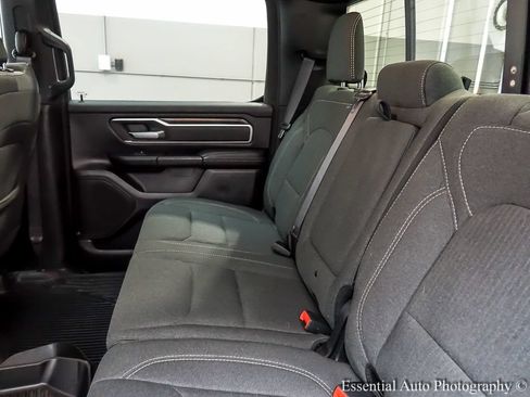 Used 2020 RAM 1500 Big Horn AWD/4WD image 11