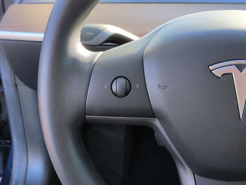 Used 2020 Tesla Model 3 Long Range image 19