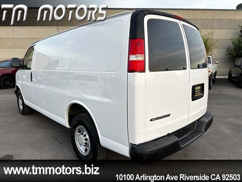 Used 2007 Chevrolet Express 2500 image 4