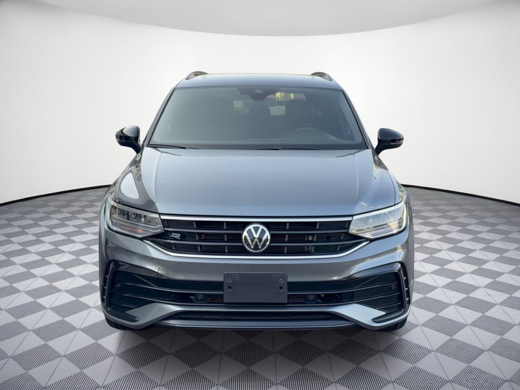 Used 2023 Volkswagen Tiguan SE R-Line AWD/4WD image 6
