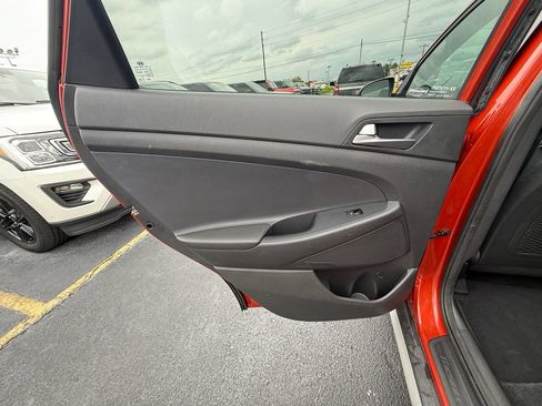 Used 2017 Hyundai Tucson Sport w/ Cargo Package AWD/4WD image 18