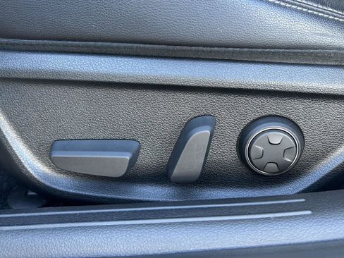 Used 2022 Genesis G70 2.0T w/ Prestige Package image 15