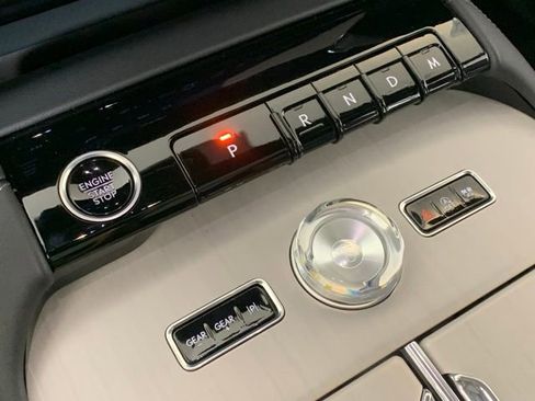 New 2025 Lincoln Navigator L Reserve w/ Jet Appearance Package image 16