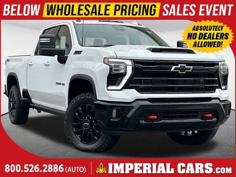 Used 2025 Chevrolet Silverado 2500 LTZ w/ LTZ Plus Package AWD/4WD image 1