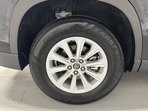 Used 2025 Toyota Grand Highlander AWD image 69