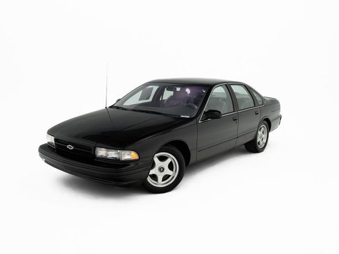 Used 1996 Chevrolet Impala SS image 7