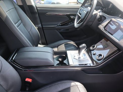 Used 2022 Land Rover Range Rover Evoque SE AWD/4WD image 16