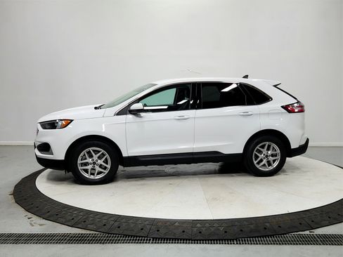 Used 2024 Ford Edge SEL image 5