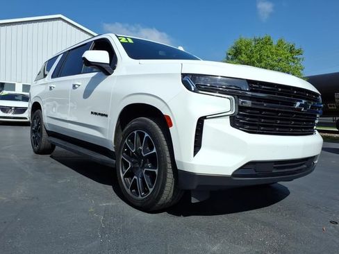 Used 2021 Chevrolet Suburban RST AWD/4WD image 6