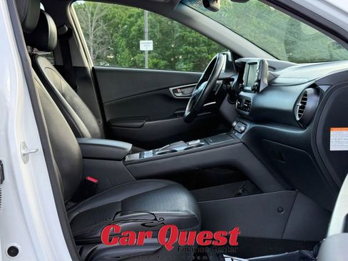 Used 2021 Hyundai Kona Limited image 17