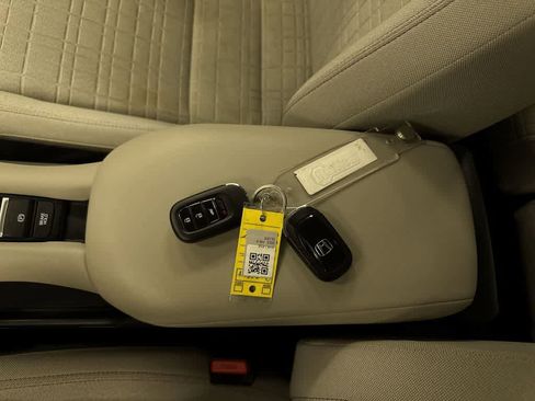 Used 2023 Honda HR-V LX image 30