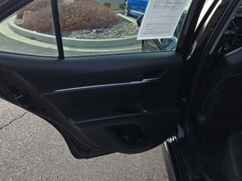 Used 2024 Toyota Camry SE image 16