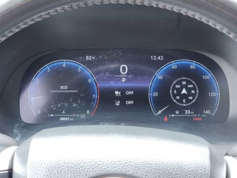 Certified 2024 Toyota Highlander Platinum AWD/4WD image 12