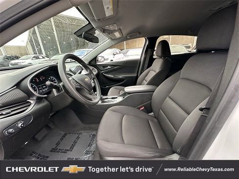 Certified 2025 Chevrolet Malibu LT image 25