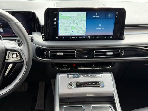 New 2026 Lincoln Aviator AWD image 23