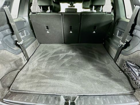 Used 2023 Mercedes-Benz GLB 250 4MATIC image 33