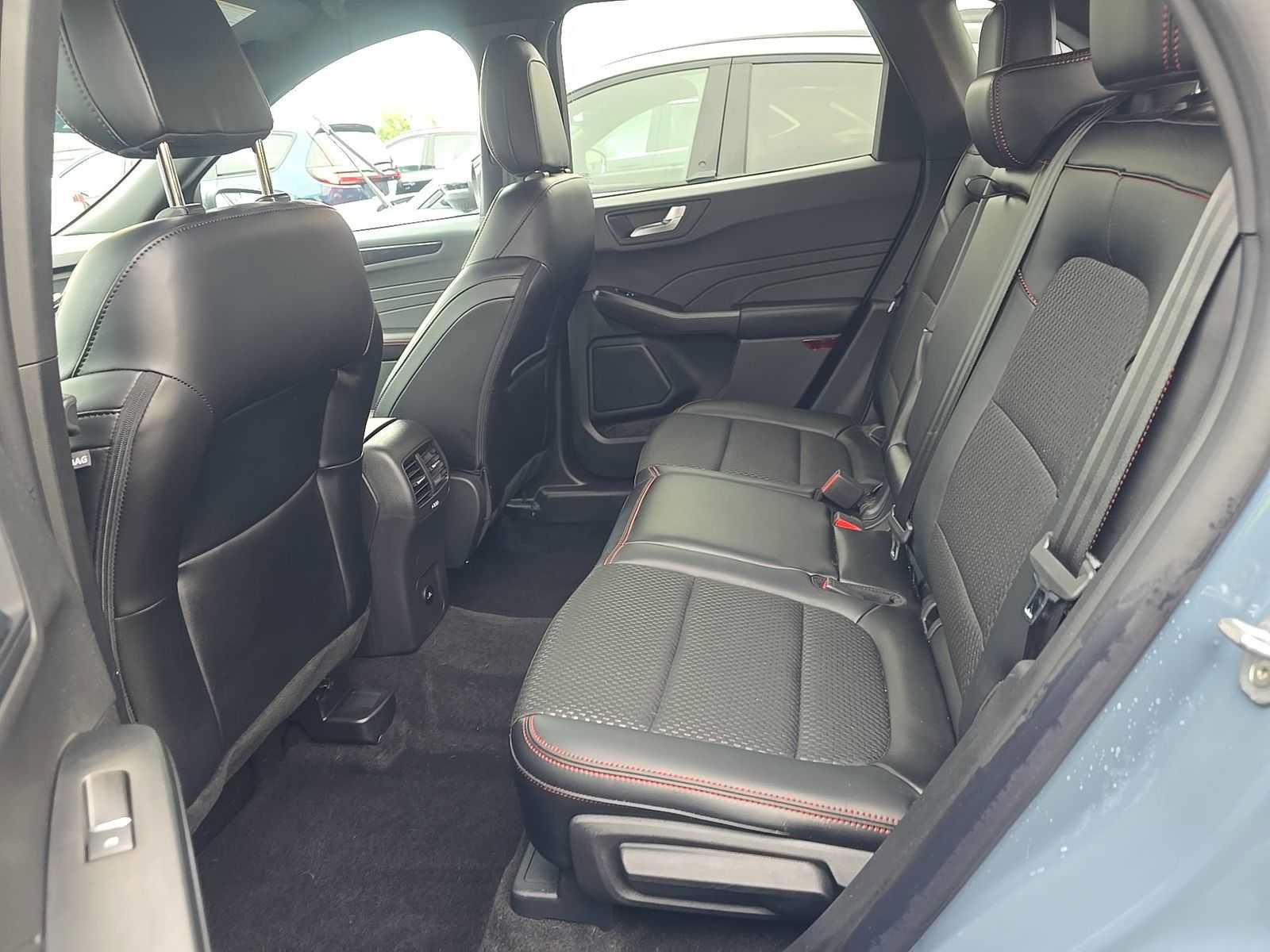 Used 2024 Ford Escape ST-Line w/ Tech Pack #1 AWD/4WD image 12