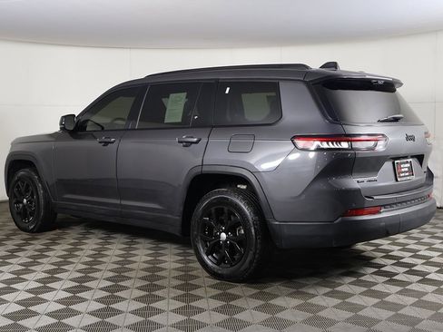 Used 2023 Jeep Grand Cherokee L Limited w/ Luxury Tech Group II image 13