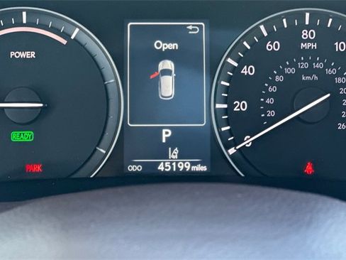 Used 2017 Lexus RX 450h 450h image 32