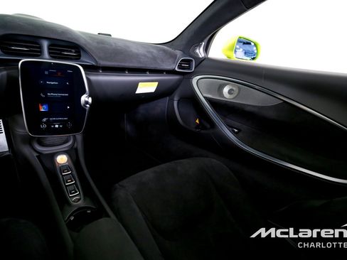 Used 2025 McLaren Artura Spider RWD image 16