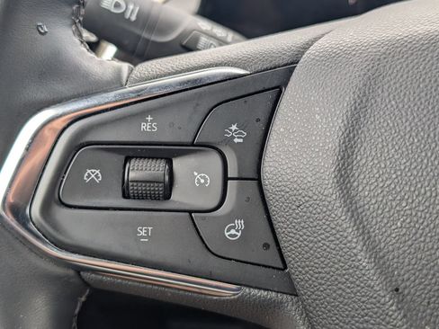 Used 2025 Chevrolet TrailBlazer ACTIV w/ Convenience Package FWD image 12