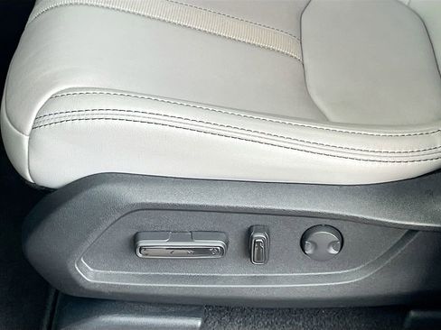Used 2025 Honda Pilot EX-L image 20