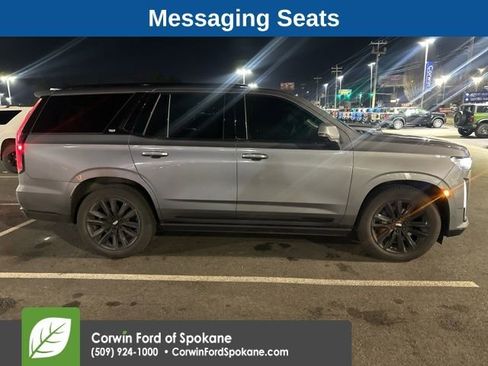 Used 2021 Cadillac Escalade Sport Platinum image 2