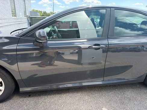 Used 2025 Toyota Camry LE FWD image 6