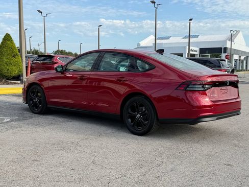 Used 2025 Honda Accord SE image 7