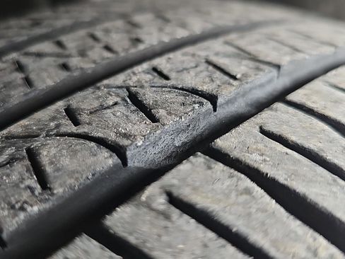 Used 2025 Volvo V60 B5 Cross Country Plus image 8