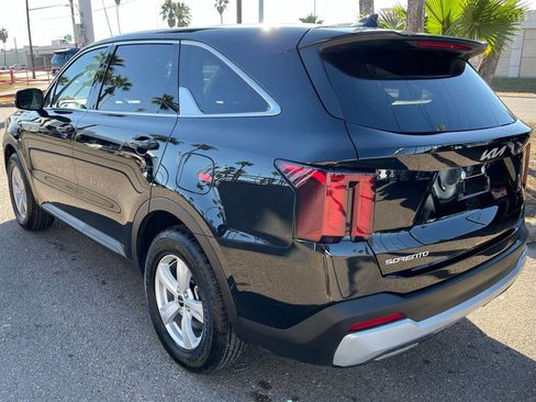 New 2026 Kia Sorento LX FWD image 5