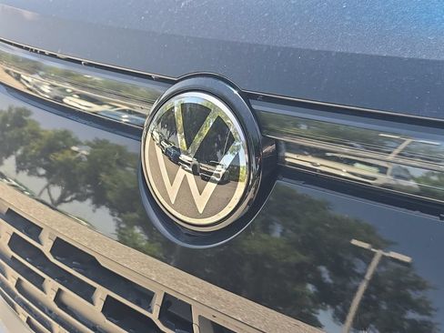 Used 2025 Volkswagen Tiguan S FWD image 11