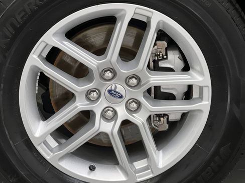 Used 2025 Ford Explorer Active RWD image 73