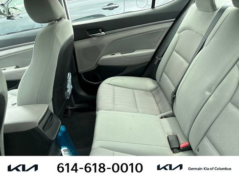 Used 2017 Hyundai Elantra SE w/ SE A/T Tech Package 03 FWD image 9