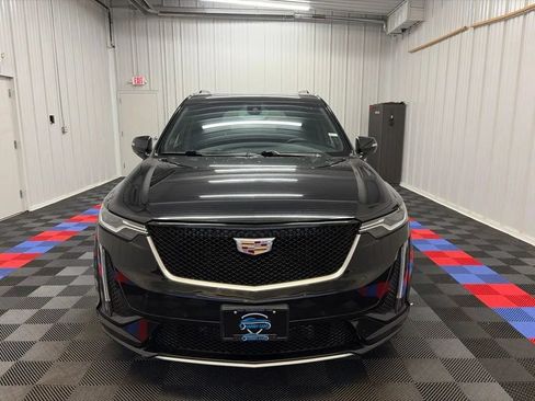 Used 2023 Cadillac XT6 Sport AWD/4WD image 8