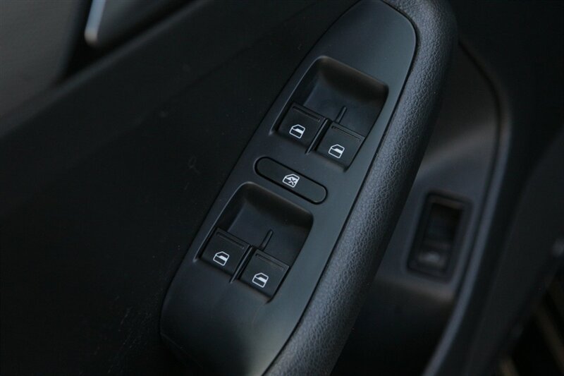 Used 2017 Volkswagen Jetta S FWD image 9